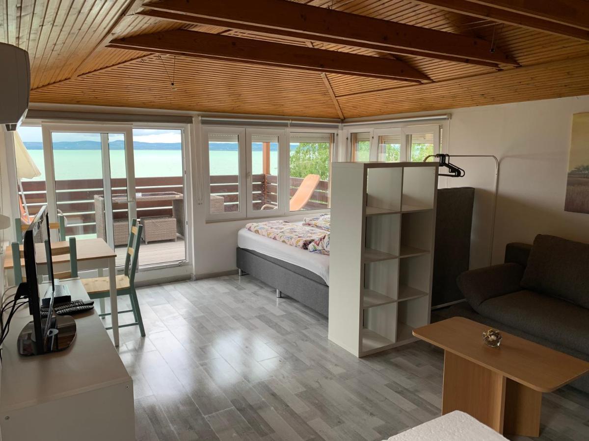 Beach Resident Balatonszárszó Eksteriør bilde